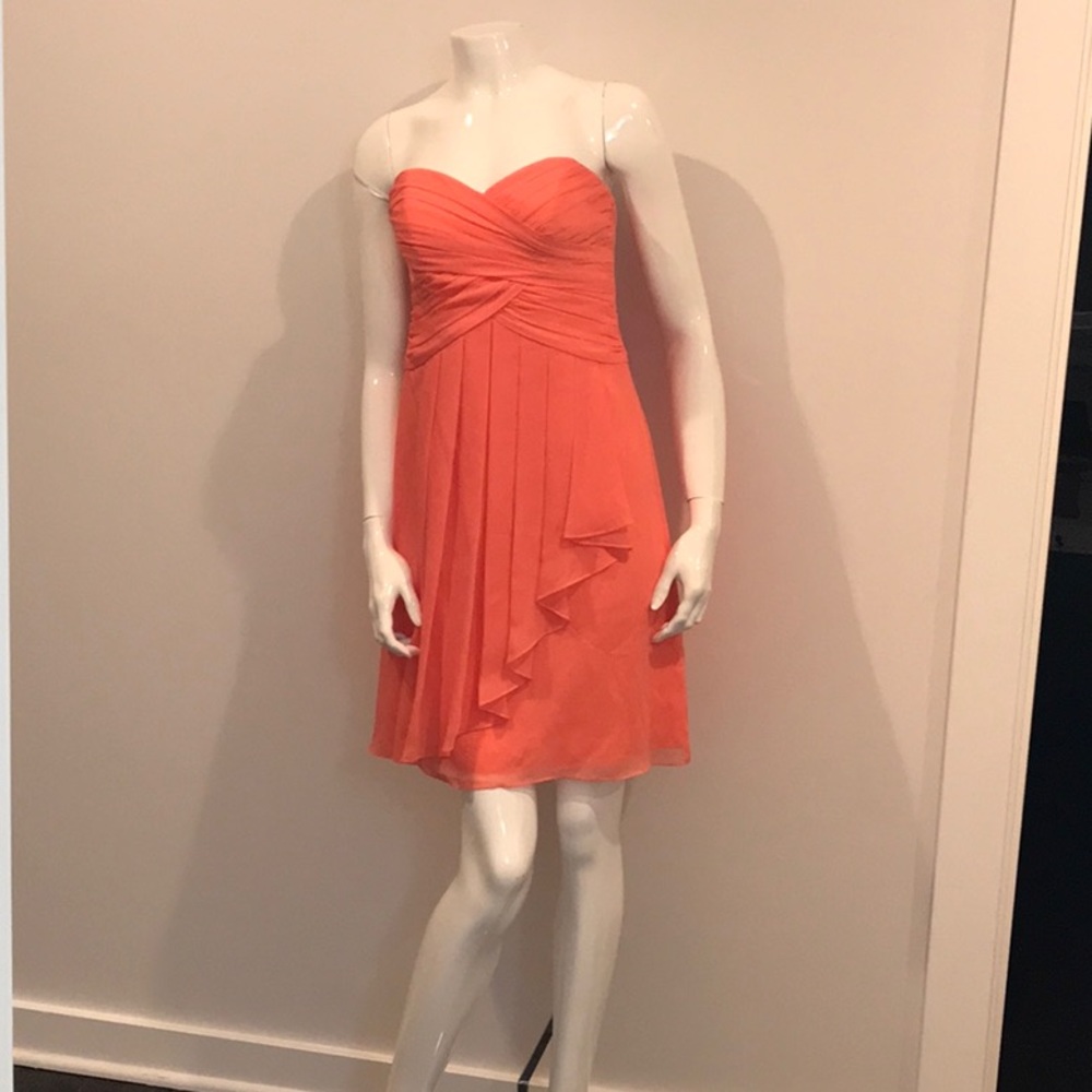 💃🏽 Fun Flirty Strapless Dress